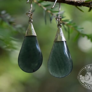 BLAU GRÜNER Smaragd // Sehr durchscheinend // Feine guatemaltekische Jade // Silber OHRSTECKER // Jadeit Jade // Maya Berg