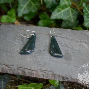 Grün Blaue Smaragd Ohrringe // Jadeit Jade // hergestellt in den U.S.A. // Guatemala Guatemala // Durchscheinend // Maya Berg