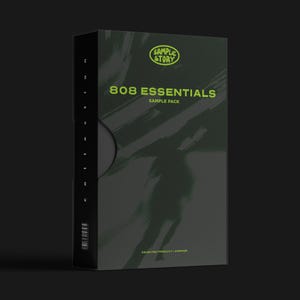 Pode incluir: Uma caixa verde escura com o texto "808 ESSENTIALS SAMPLE PACK" em verde néon. A parte superior da caixa tem o logotipo "SAMPLE STORY" em verde néon. A caixa está em um fundo preto.