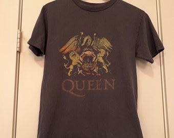 Vintage Queen Band Tshirt Small