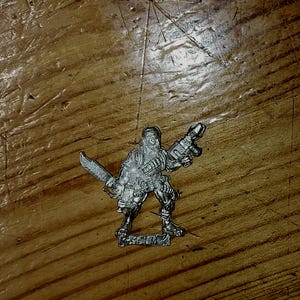 Underhive Scum Armed With Hand Flamer (1) - Underhive Scum - Necromunda