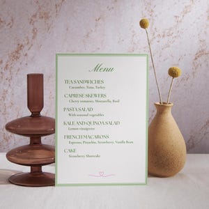 Menú elegante verde y rosa para despedida de soltera, boda, cumpleaños, despedida de soltera, 5 x 7, editable, personalizable, Canva, matcha, fresa, moderno