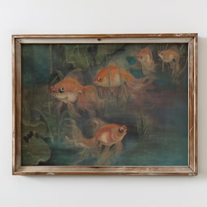 ヴィンテージ金魚の壁アート 印刷可能 素朴な水生自然風景油絵 コテージコア装飾 気まぐれな魚のアート デジタルダウンロードアート