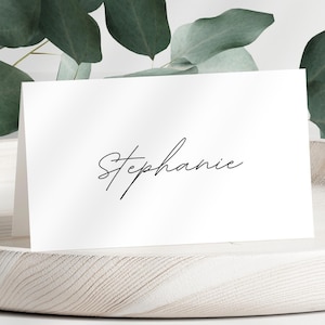 Minimalistische schwarz-weiße Platzkarte, gefaltete moderne Namenskarte, bearbeitbare Canva-Vorlage, Sitzzuordnung für Veranstaltungen, elegante Karte zum Abendessen