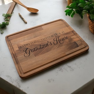 Mothers Day Gift, Grandma Cutting Board, Custom Cutting Board, Personalized Cutting Board, Gift for Grandma, Nana Gifts, Personalized Gifts
