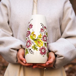 Floral Porcelain Vase, Floral Design Home Decor, Handcrafted White Porcelain Vase, pottery vase for flowers, tullip vase, Boho Rustic Vase