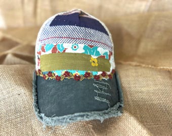 Boho quilt trucker hoed, festival patchwork hoed, geüpcycled vintage pet, country concert outfit, Cottagecore boho hoed voor vrouwen