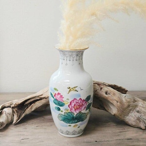 Vintage Chinese Famille Rose Porcelain Vase | Mid Century