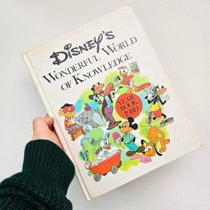 Vintage jaarboek Disney&#39;s Wonderful World of Knowledge | 1980