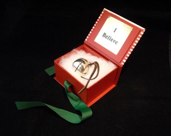 Polar Express Sleigh Bell with Leather Strap, Elf Deco Box