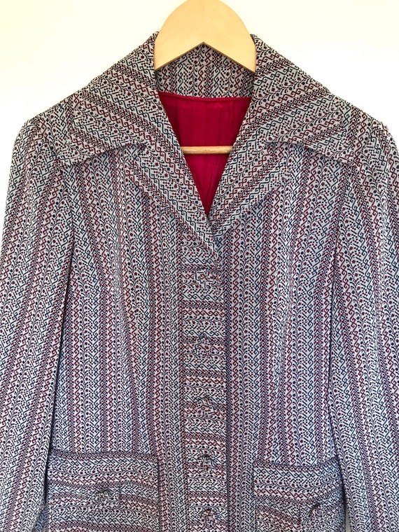 Vintage 1970s Blazer: Light gray, burgundy, and na