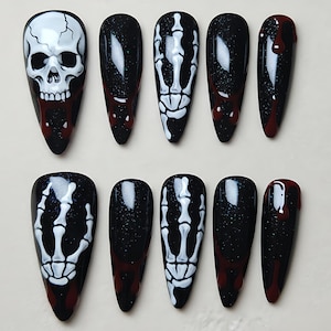 Halloween Skull & Skeleton Nail Art – Black Blood Drip Press On Nails