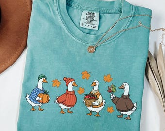 Comfort Colors Goose Shirt: Fall Animal Tee with Pumpkins