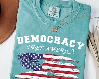 Retro USA Flag Shirt for Patriotic Events - Free America Democracy Tee