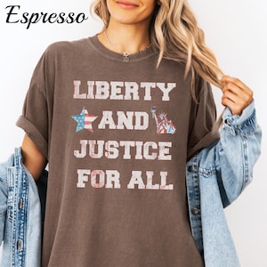 Freiheit und Gerechtigkeit für alle T-Shirt: Komfort Farben Aktivist T-Shirt