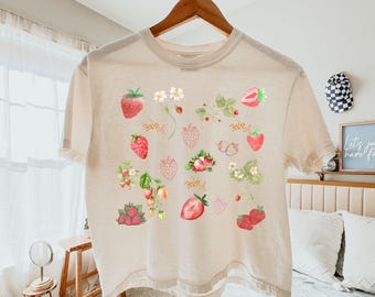 Strawberry Comfort Colors Boxy Tee, Cottagecore Strawberry Tee, Coquette Fruit Graphic Shirt, Vintage Botanical Tee, Cute Summer Shirt