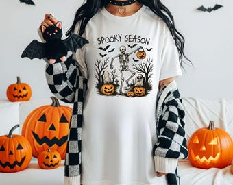 Comfort Colors Spooky Season T-Shirt, Vintage Halloween Shirt, Cozy Fall Pumpkin Tee