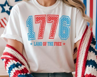 1776 America Land of the Free Shirt: Vintage Patriotic USA Design