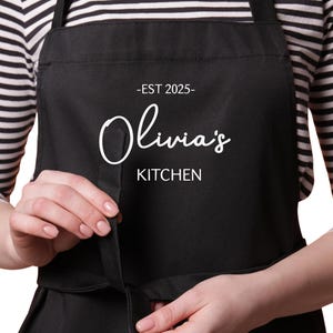 Personalized Apron, Name Apron, Custom Name Apron, Personalize Apron, Chef Apron, Mom Apron, Baking Apron, Baking Gift, Chef Gift, Dad Gifts