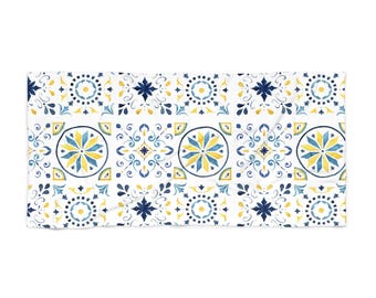 Sol e Lua Beach Towel