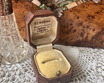 Inter‑War Ring Box, F. L. Wilkins, Exeter & Exmouth (c. 1930s)