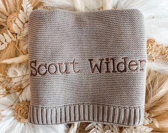Couverture avec prénom en tricot, couverture pour bébé en coton, couverture pour bébé personnalisée, cadeau nouveau-né, broderie cadeau de naissance, couverture pour bébé, décoration de chambre d'enfant