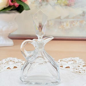 Vintage Kristall Mini-Karaffe mit Stopfen – Parfumflakon / Essigkännchen, elegant 14,5 cm