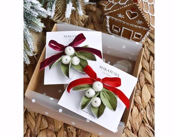 Christmas Mistletoe with bow, Holliday hair accessories for todler