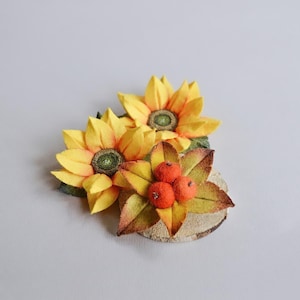 Accessoires cheveux d&#39;automne Accessoires cheveux tournesol Accessoires cheveux baies de sorbier des oiseleurs Tournesol en feutre baies de sorbier des oiseleurs Barrette tournesol