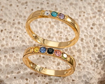 Minimalistischer Geburtsstein Ring, Benutzerdefinierte Edelstein Ring, Familie Birthstone Ring, Birthstone Schmuck, stapelbarer Ring, Geburtstagsgeschenk für Mutter