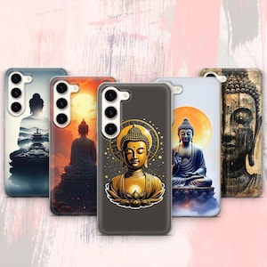 Könnte beinhalten: Eine Auswahl an Handyhüllen mit Buddha-Motiven. Die Hüllen zeigen verschiedene künstlerische Darstellungen von Buddha, darunter Silhouetten, detaillierte Porträts und ruhige Szenen mit Sonnenuntergang und Bergkulissen. Die Hüllen sind in verschiedenen Farben erhältlich.