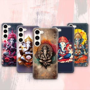 Könnte beinhalten: Satz mit fünf Handyhüllen mit farbenfrohen Illustrationen von Ganesha, dem hinduistischen Gott der Weisheit und des Wohlstands. Jede Hülle hat ein anderes Design mit filigranen Details und leuchtenden Farben.