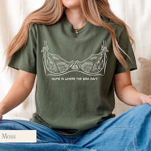 Funny Sassy Bra Tee: Adult Humor, Girls Trip Shirt