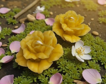 Wedding Beeswax Rose Candles Set of 2 – Handmade Bridal Shower Favors, Romantic Natural Wedding Table Decor