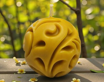Handmade Beeswax Sphere Candle – Decorative Ornamental Ball Candle, Natural Honey Scent, Eco Friendly Home Decor Gift