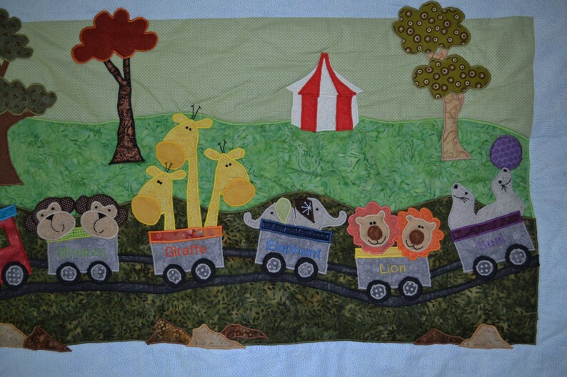 Going to the Circus Baby Quilt image 2