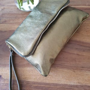 Metallic green gold evening clutch - Women's shoulder bag - Wedding evening clutch - Evening clutch - Ceremony clutch - Iridescent bag