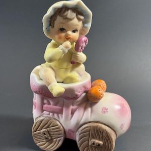 Vintage Lego Japan Bisque babymeisje bootie autobeeldje