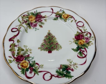 Royal Albert Old Country Roses Christmas Salad Plate 8-Inch NEW