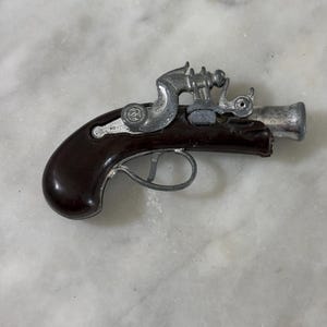 Flintlock - Etsy 日本