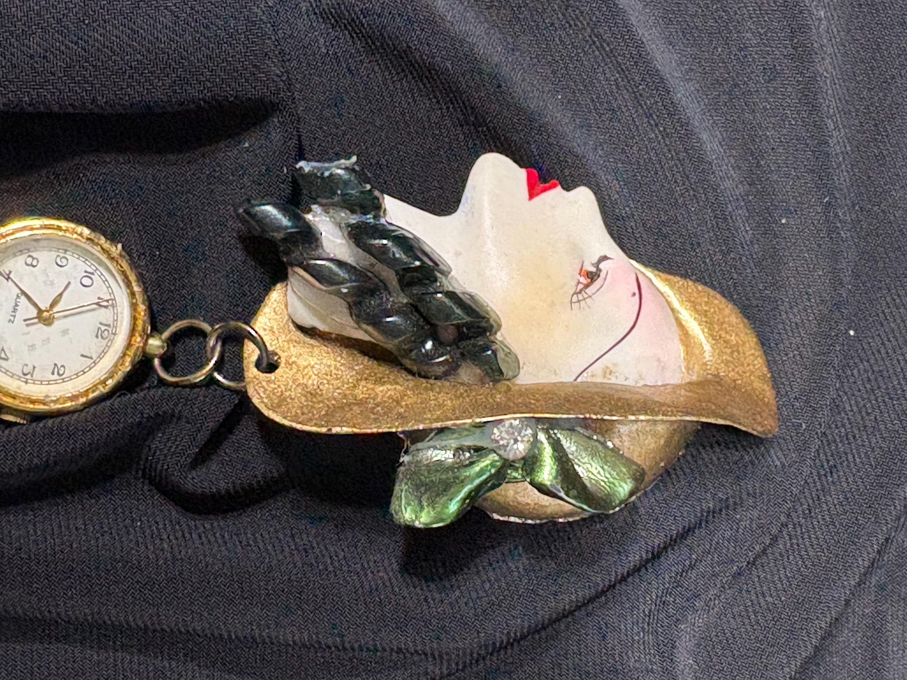 Vintage Bonetto Bisque Girl Head Brooch Quartz Watch W a  display picture 2