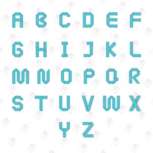 Op de afbeelding: Een volledig alfabet in een turquoise origami-stijl lettertype. Elke letter is opgebouwd uit gevouwen papier, waardoor een 3D-effect ontstaat. De letters zijn gerangschikt in een raster op een witte achtergrond met een subtiel patroon.