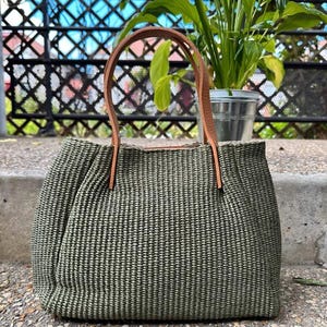 Grand Sac Cabas Raphia Kaki & Cuir Camel - Artisanat Italien - Made in Italy - Maroquinerie Haut de Gamme - Sac Femme Boho Chic