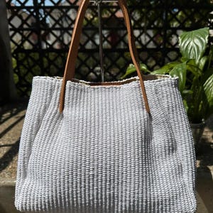 Grand Sac Cabas Raphia Blanc & Cuir Camel - Artisanat Italien - Made in Italy - Maroquinerie de Luxe - Sac Femme Élégant