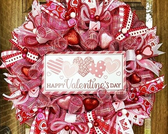 Valentine Wreath, Valentine's Day Wreath, Happy Valentine's Day Wreath, Front Door Wreath, Mesh Wreath, Valentine's Day Decor, Door Hanger