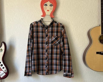 Vintage Ladies Long Sleeve Plaid Button Down Shirt