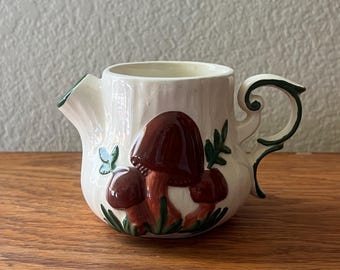 Vintage Arnels Ceramic Mushroom Creamer