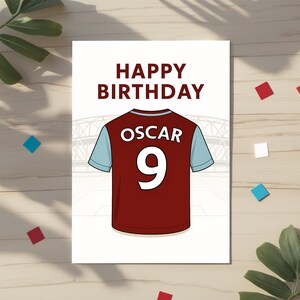 d'anniversaire personnalisée West Ham | Nom et numéro personnalisés | Cadeau pour amateur de marteaux | Carte d'anniversaire de football pour lui | Thème du stade