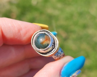 A simple agate ring sterling silver
