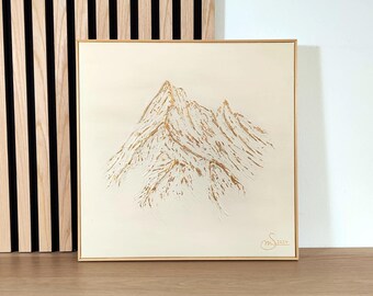 Weißer Berg: strukturiertes handgemaltes Acrylbild mit Blattgold (40 x 40 cm)